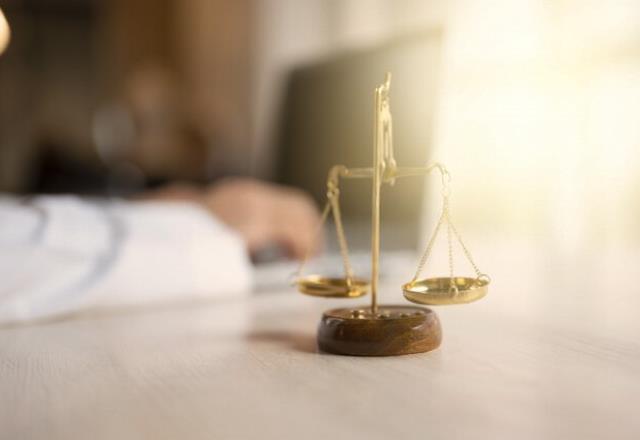 أرقامنا تتحدث عنا - مكتب العقيل للمحاماة